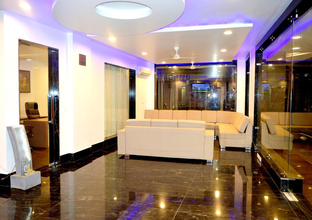 Hotel Taru Inn Ghaziabad Zewnętrze zdjęcie